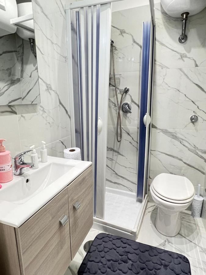 B&B Marika Toledo Napoli Bagian luar foto